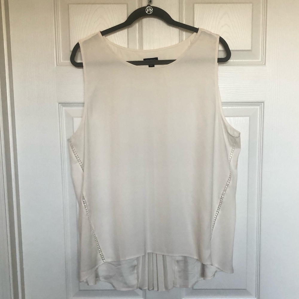 Ann Taylor Cream Sleeveless Top with Pleated Back. - XXL